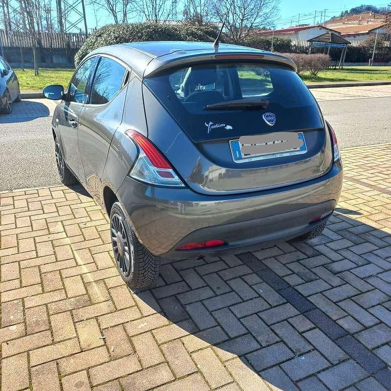 Usata Lancia Ypsilon Silver 80 CV (58 kW) 2014 Utilitaria