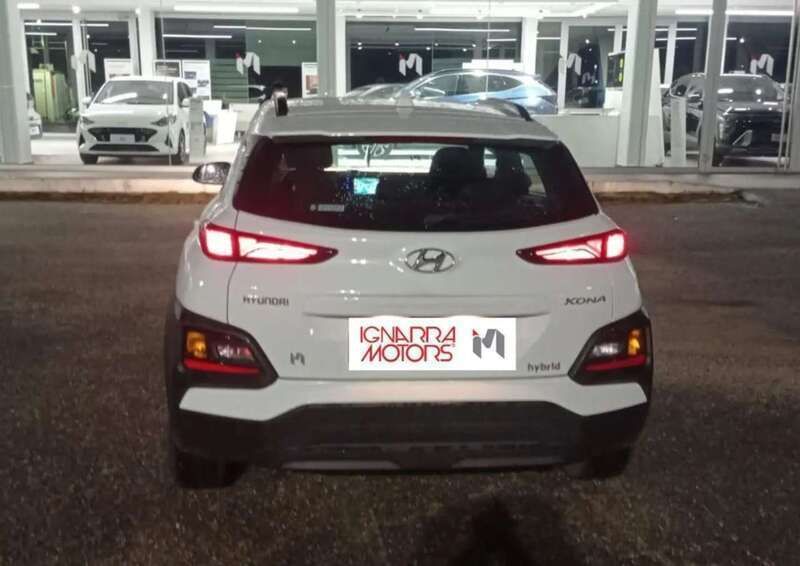 Usata Hyundai Kona 105 CV (77 kW) 2020 Bianco SUV