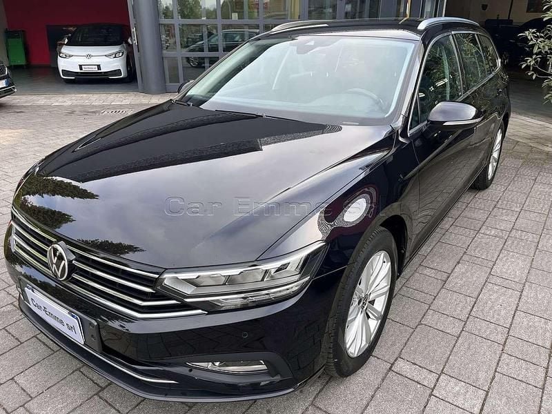 Usata VW Passat Business 122 CV (89 kW) 2021 Nero Station wagon