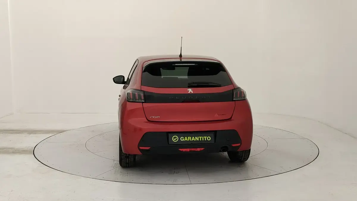 Gebraucht Peugeot 208 Active 101 PS (74 kW) 2023 Rot Kleinwagen