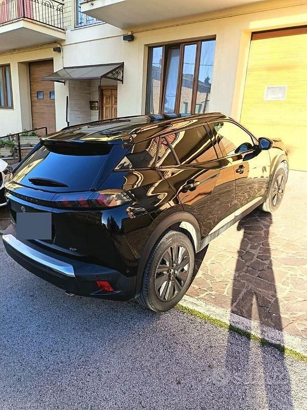 Usata Peugeot 2008 GT-line 131 CV (96 kW) 2021 Nero SUV