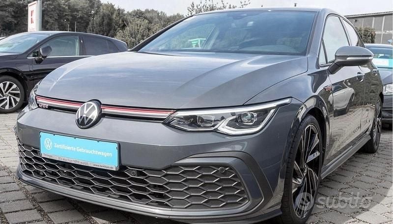 Grigio Usata 2021 VW Golf VIII GTI Tre volumi | 25.800 € (Super prezzo) - Immagine 1/4