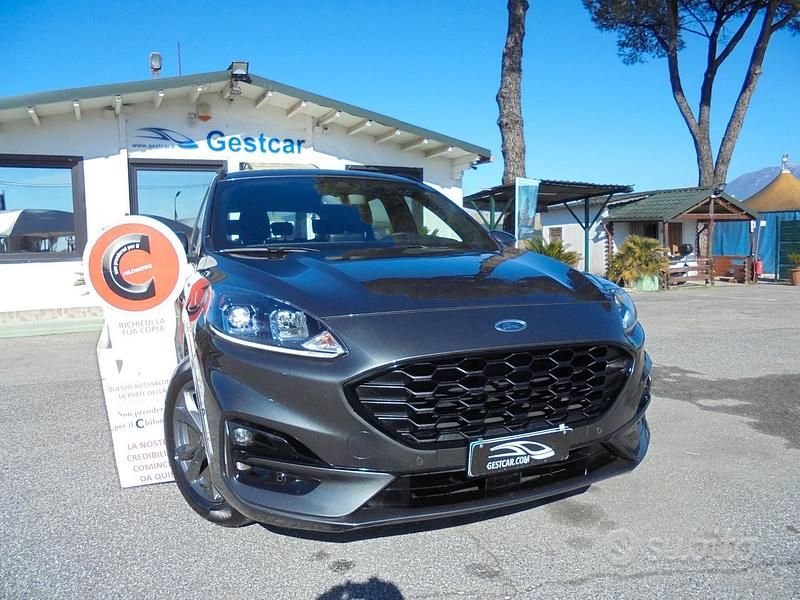 Usata Ford Kuga ST-Line 120 CV (88 kW) 2021 Grigio SUV