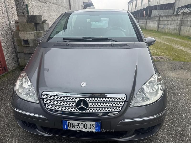 Usata Mercedes A180 109 CV (80 kW) 2008 Beige Monovolume