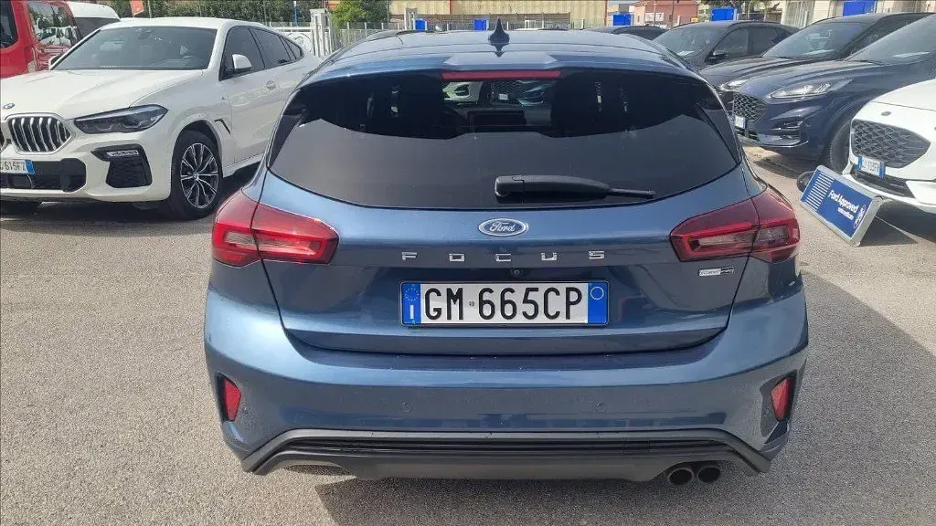 Usata Ford Focus ST-Line X 125 CV (91 kW) 2023 Blue metallic (metalliclackierung) Berlina