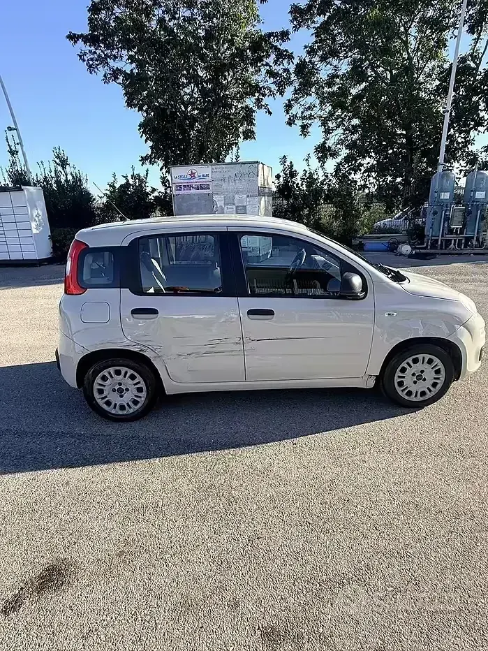 Usata Fiat Panda 69 CV (50 kW) 2016 Bianco Utilitaria