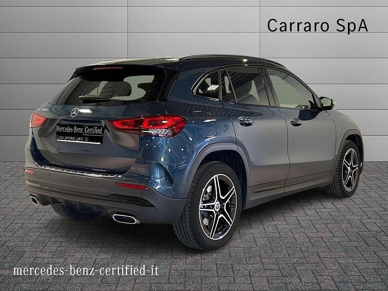 Usata Mercedes GLA250 Premium 160 CV (117 kW) 2022 Blu metallizzato SUV