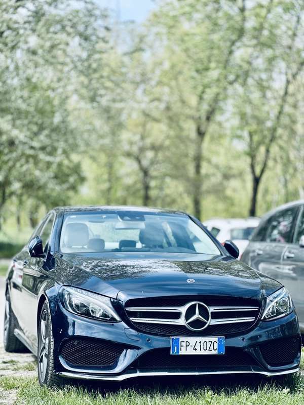 Blu/azzurro Usata 2018 Mercedes C220 Sport Edition Tre volumi | 22.500 € (Buon prezzo) - Immagine 1/4