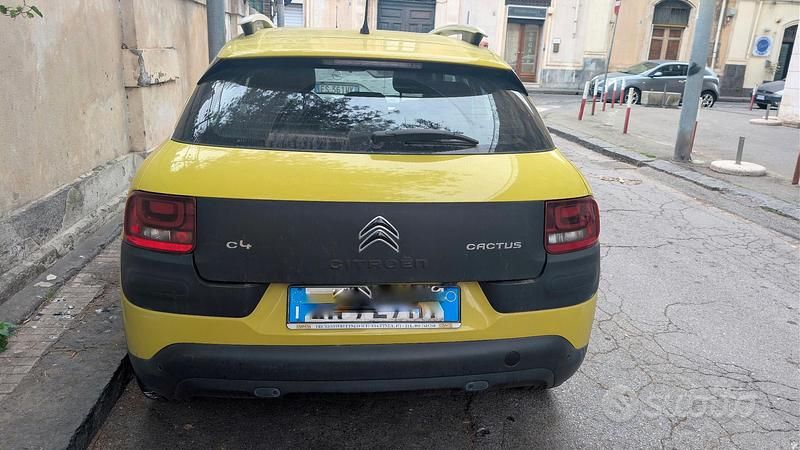 Usata Citroën C4 Cactus 82 CV (60 kW) 2014 Giallo Utilitaria