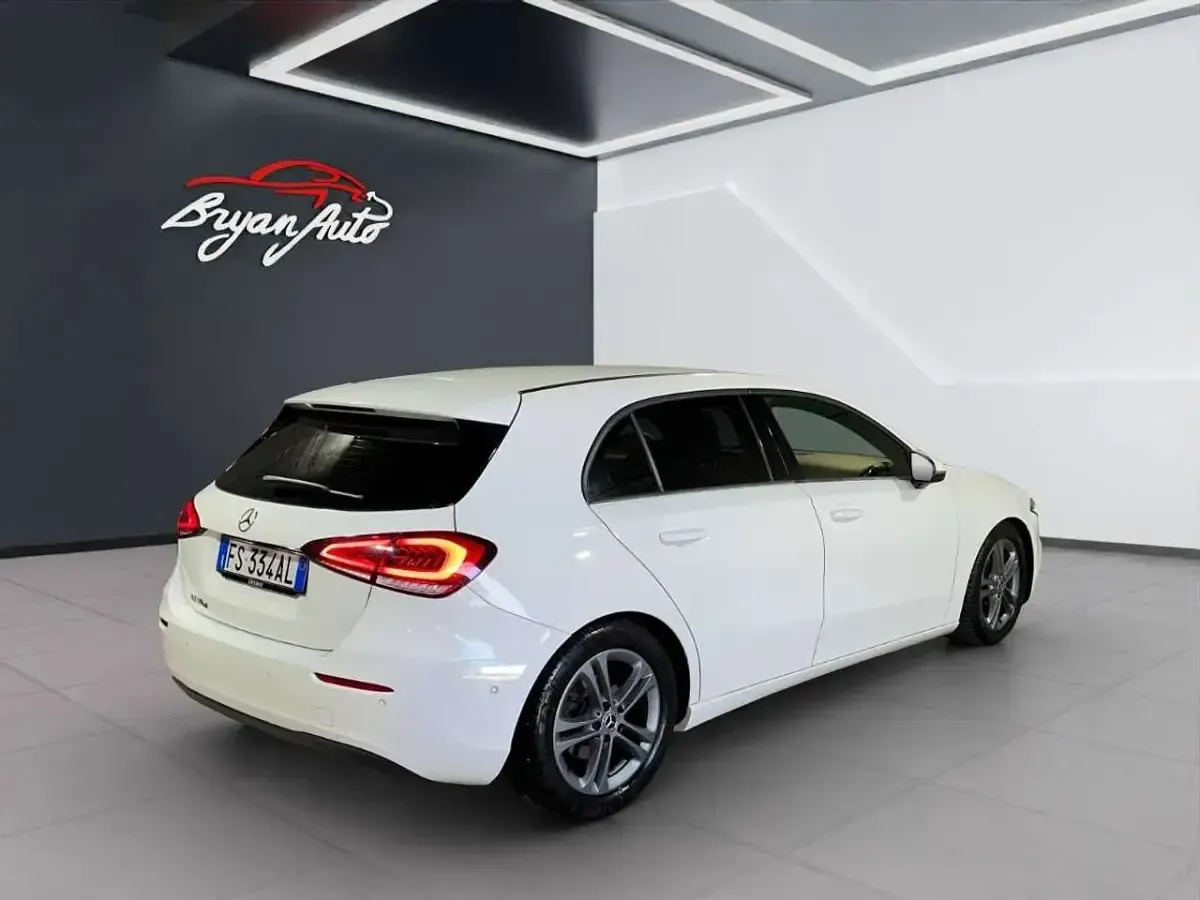 Usata Mercedes A180 Business 116 CV (85 kW) 2019 Other Berlina