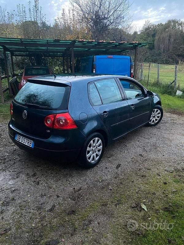 Usata VW Golf VI United 102 CV (75 kW) 2008 Blu Utilitaria