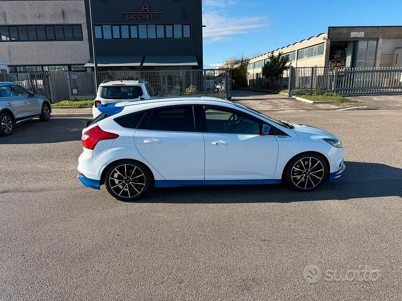 Usata Ford Focus Titanium S 150 CV (110 kW) 2012 Berlina