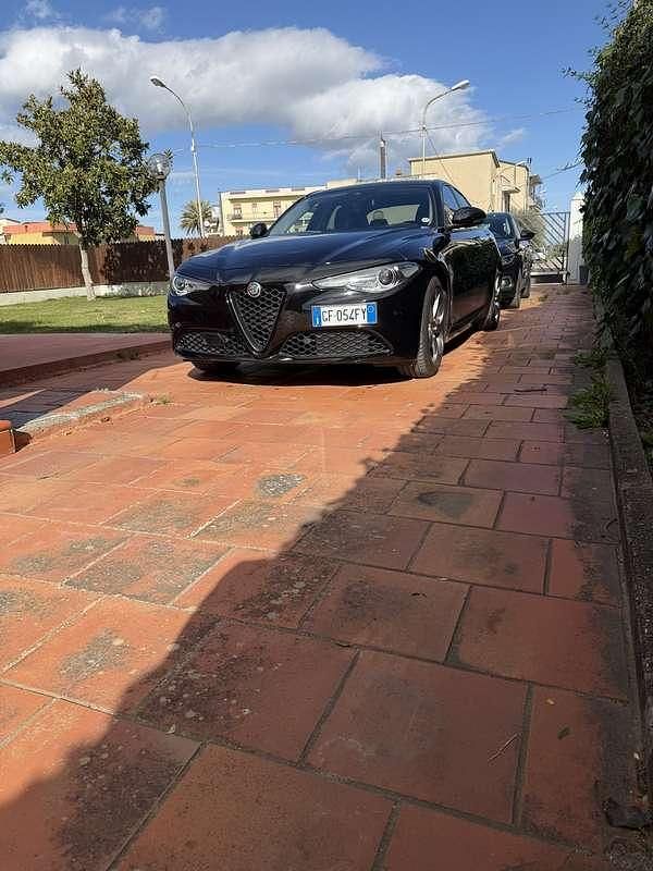 Usata Alfa Romeo Giulia Sprint 190 CV (139 kW) 2021 Nero Berlina