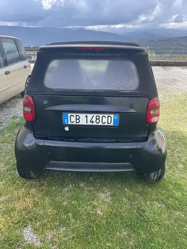 Usata Smart ForTwo Cabrio Pulse 61 CV (44 kW) 2002 Nero Cabrio