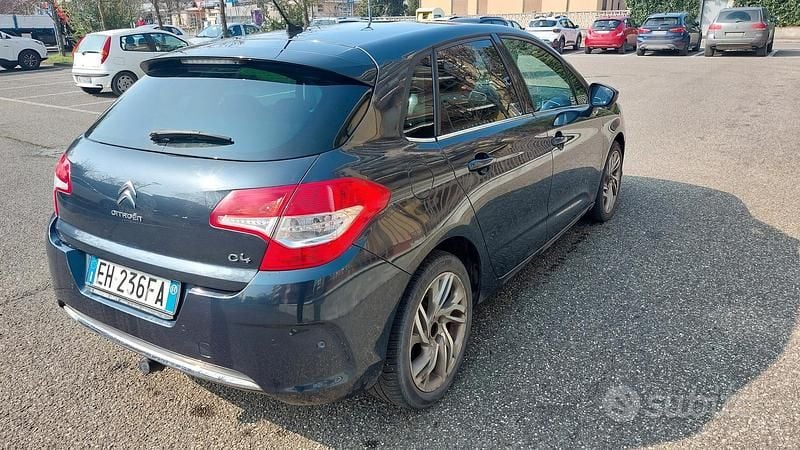 Usata Citroën C4 Exclusive 110 CV (80 kW) 2011 Blu Berlina