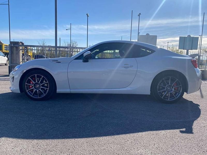 Usata Toyota GT86 Edition 200 CV (147 kW) 2018 Bianco Coupé
