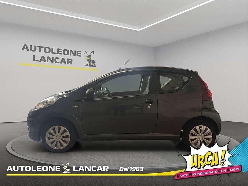 Usata Peugeot 107 Access 68 CV (50 kW) 2013 Nero Utilitaria
