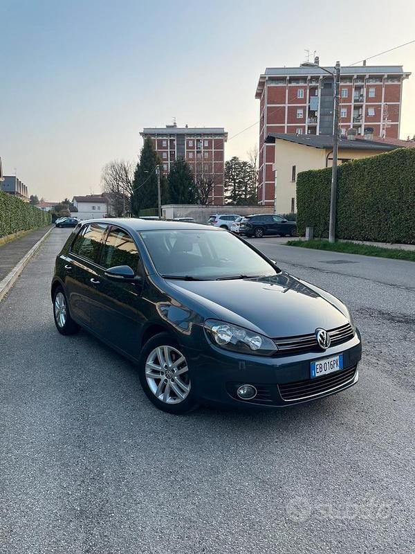 Usata VW Golf VI Highline 140 CV (102 kW) 2010 Blu Utilitaria