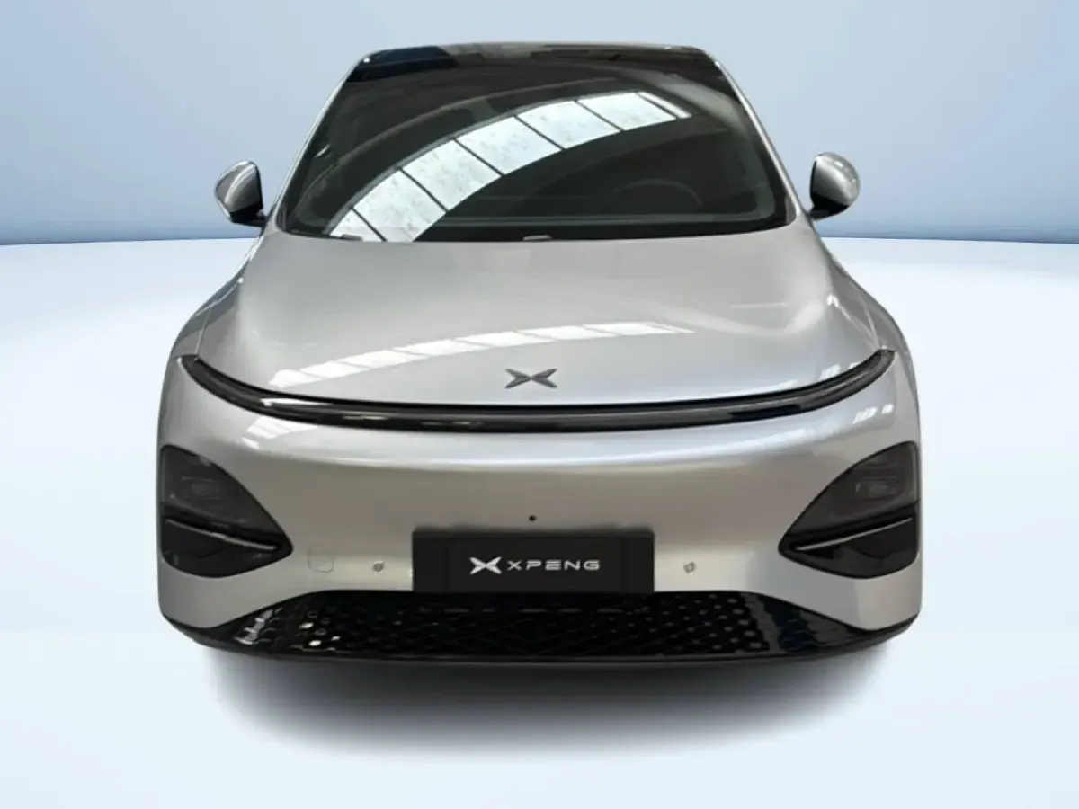 Usata XPENG G6 AWD Performance 358 kW (488 CV) 2026 Argento metallizzato SUV