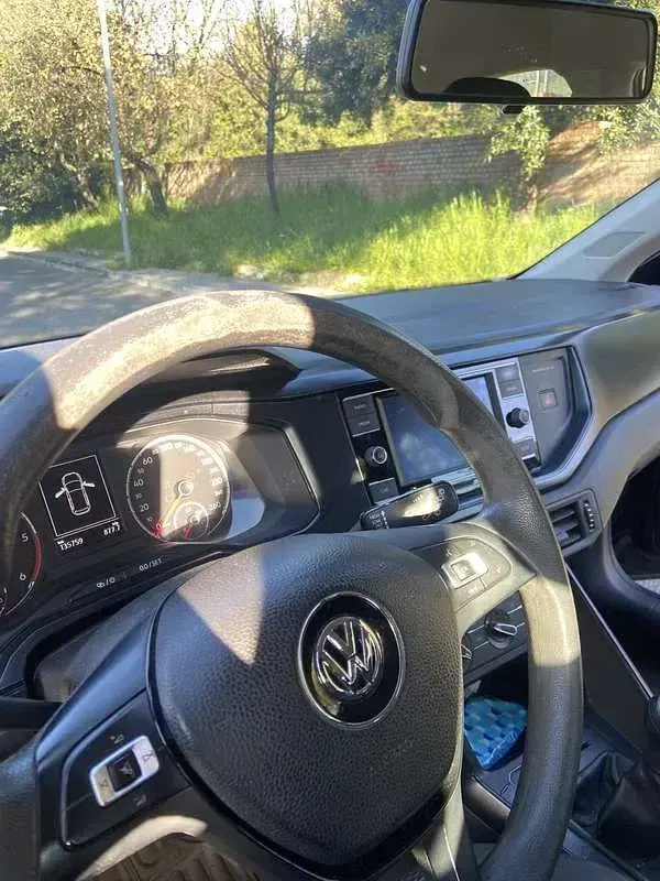 Usata VW Polo Trendline 80 CV (58 kW) 2018 Nero Utilitaria