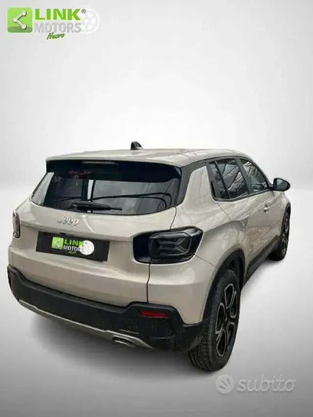 Usata Jeep Avenger Summit 101 CV (74 kW) 2025 Grigio SUV