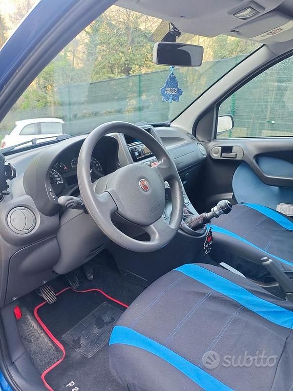 Usata Fiat Panda Dynamic 60 CV (44 kW) 2009 Blu Utilitaria