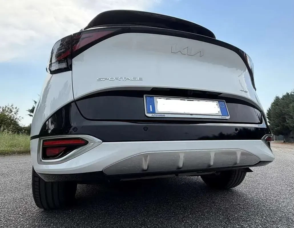 Usata Kia Sportage GT-Line 179 CV (131 kW) 2024 Bianco SUV