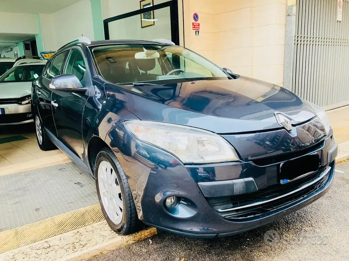 Usata Renault Mégane GrandTour 110 CV (80 kW) 2009 Grigio Station wagon