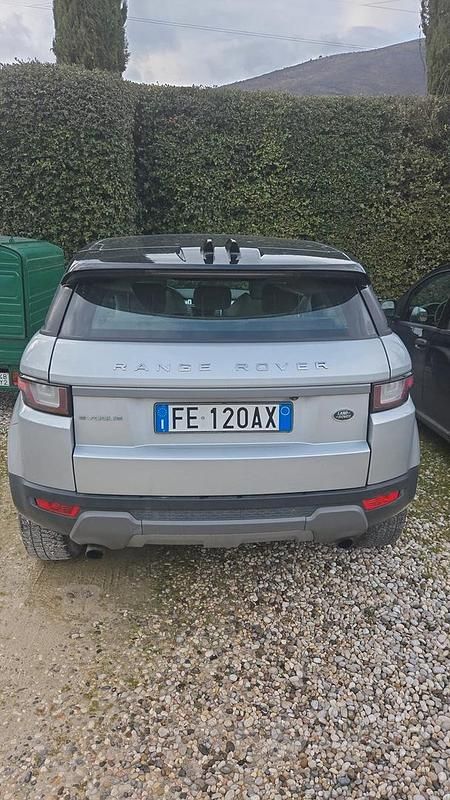 Usata Land Rover Range Rover evoque 160 CV (117 kW) 2016 Grigio SUV