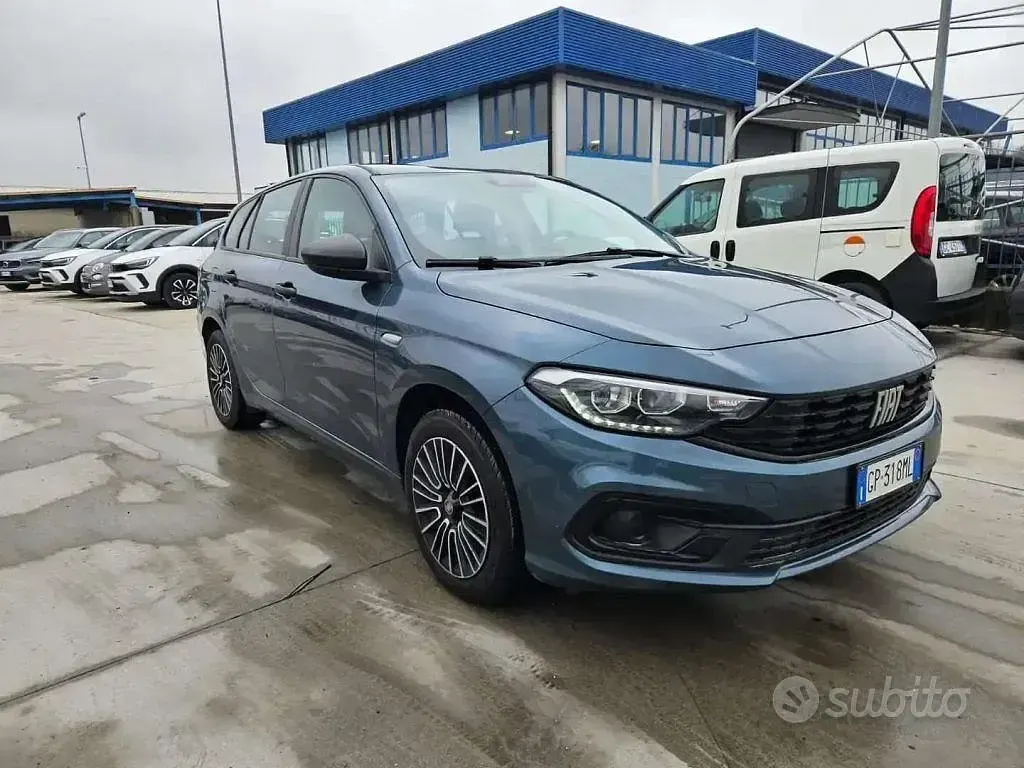 Usata Fiat Tipo 101 CV (74 kW) 2023 Grigio Station wagon