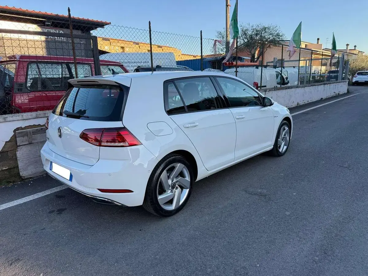 Usata VW e-Golf 100 kW (136 CV) 2018 Bianco Utilitaria