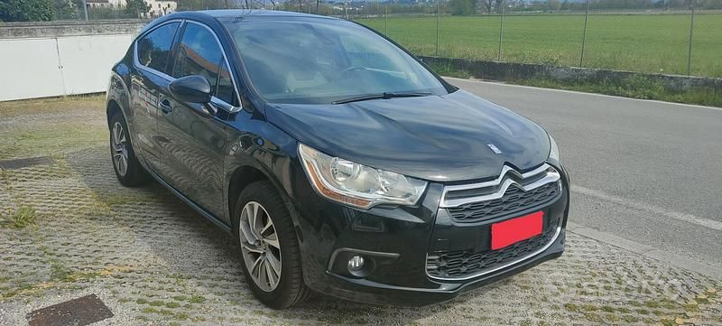 Usata Citroën DS4 Business Class 114 CV (83 kW) 2015 Nero Utilitaria