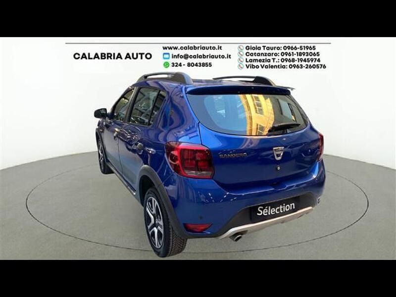 Usata Dacia Sandero Stepway 101 CV (74 kW) 2020 Blu Utilitaria