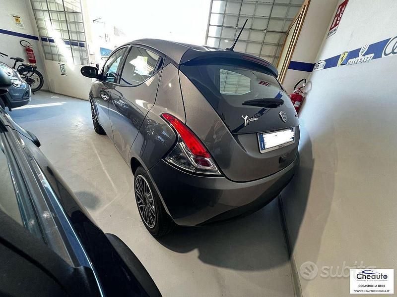 Gebraucht Lancia Ypsilon S 69 PS (50 kW) 2023 Grau Kleinwagen