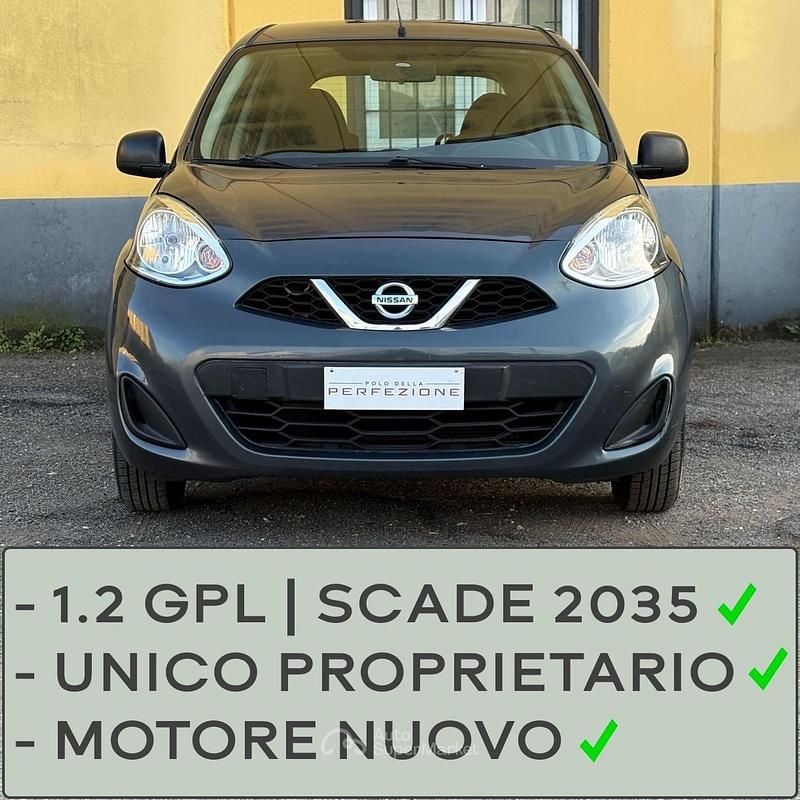 Usata Nissan Micra 80 CV (58 kW) 2015 Gray Utilitaria