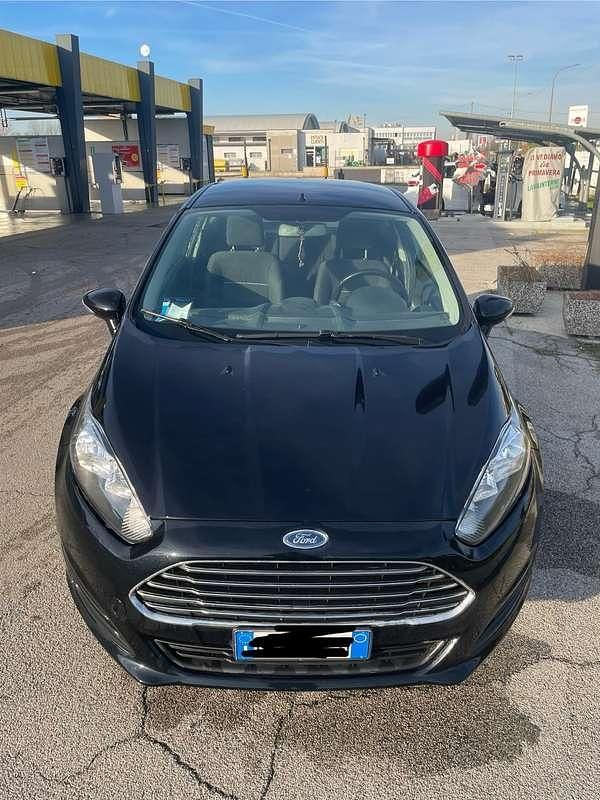 Usata Ford Fiesta Business Edition 97 CV (71 kW) 2015 Berlina