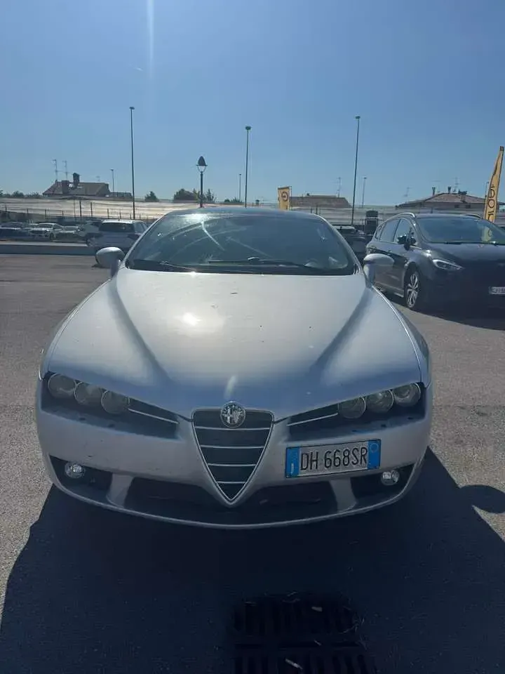 Usata Alfa Romeo Brera 200 CV (147 kW) 2007 Grigio Coupé
