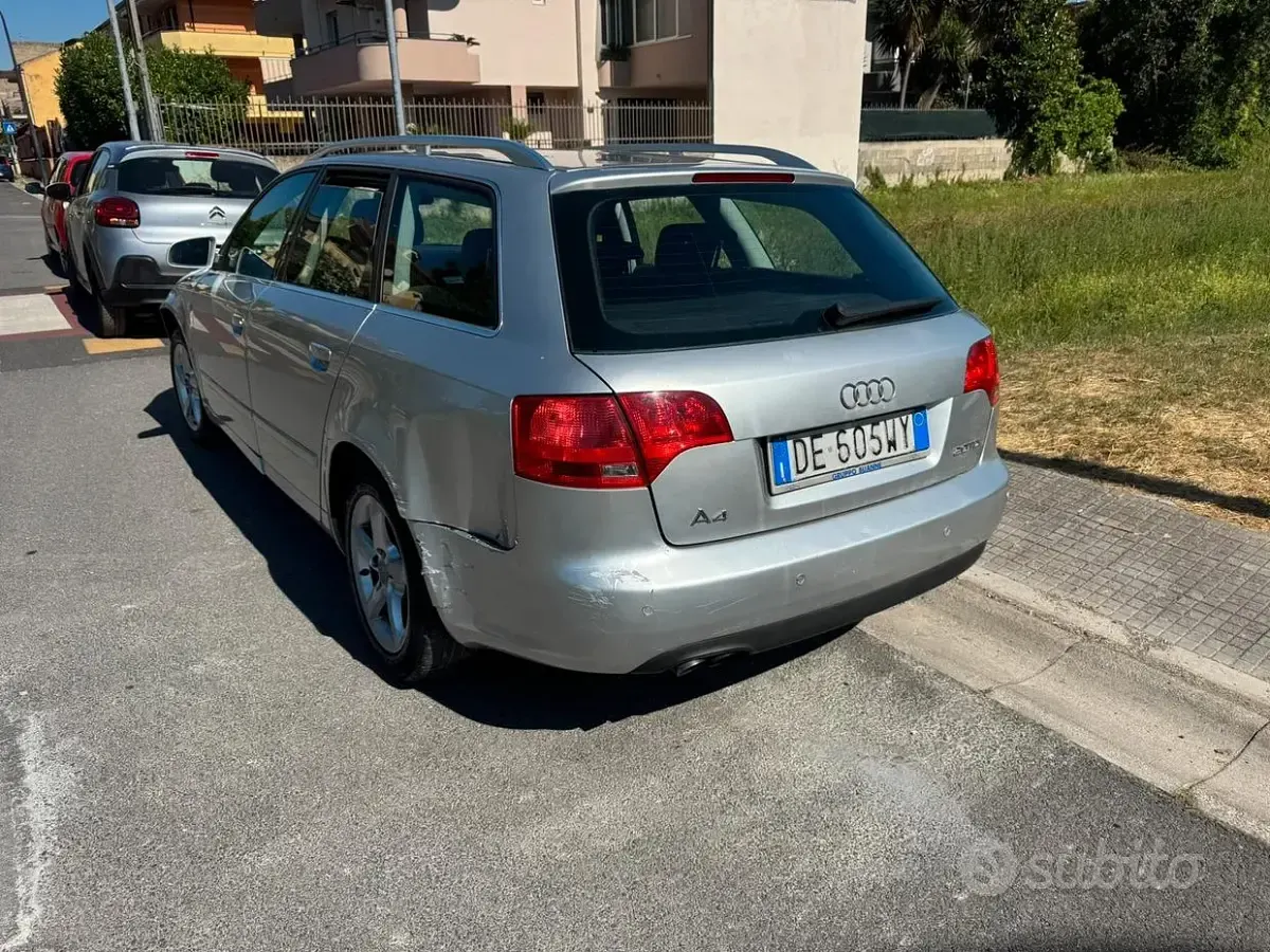 Usata Audi A4 Comfort 140 CV (102 kW) 2006 Grigio Station wagon