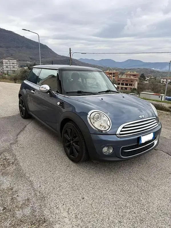 Usata Mini Cooper D 112 CV (82 kW) 2012 Bluazzurro Utilitaria