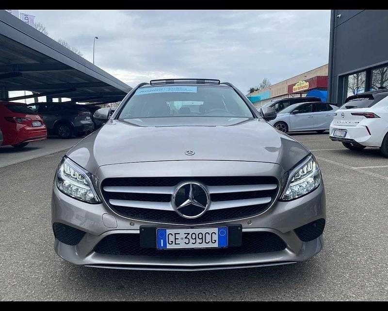 Usata Mercedes C220 Business 194 CV (142 kW) 2021 Grigio Station wagon