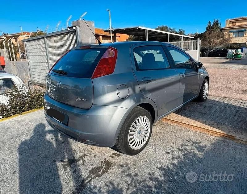 Usata Fiat Punto Street 69 CV (50 kW) 2017 Grigio Utilitaria
