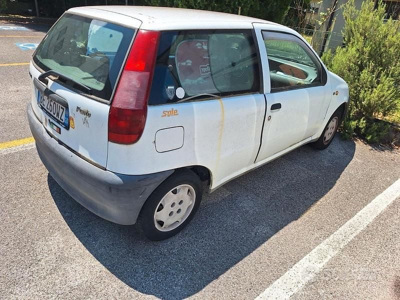 Usata Fiat Punto 1999 Bianco Berlina