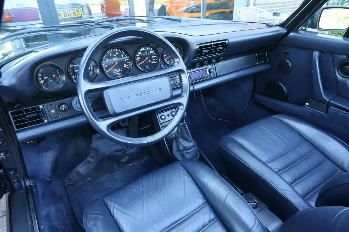 Usata Porsche 911 Turbo 300 CV (220 kW) 1988 Blu Cabrio