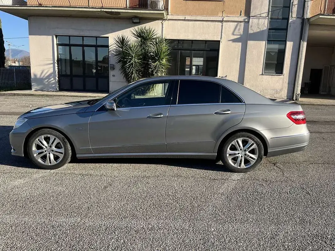 Usata Mercedes E220 Avantgarde 170 CV (125 kW) 2009 Berlina
