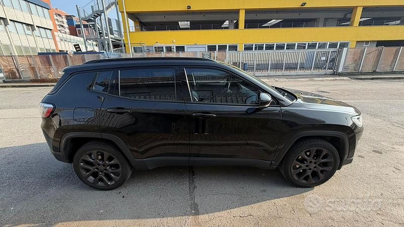 Usata Jeep Compass Night Eagle 140 CV (102 kW) 2019 Nero SUV