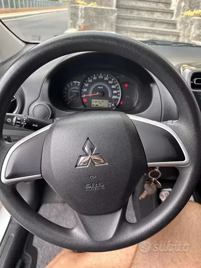 Usata Mitsubishi Space Star 71 CV (52 kW) 2022 Bianco Utilitaria