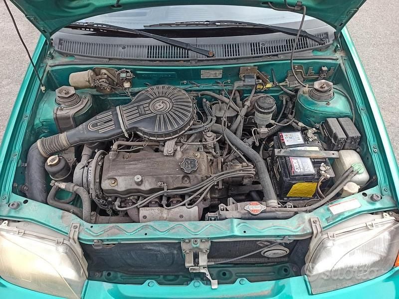 Usado Subaru Justy 1998 Verde Utilitario
