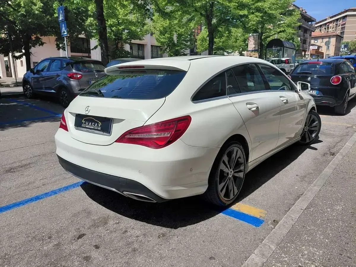 Usata Mercedes CLA180 Executive 109 CV (80 kW) 2017 Bianco Berlina
