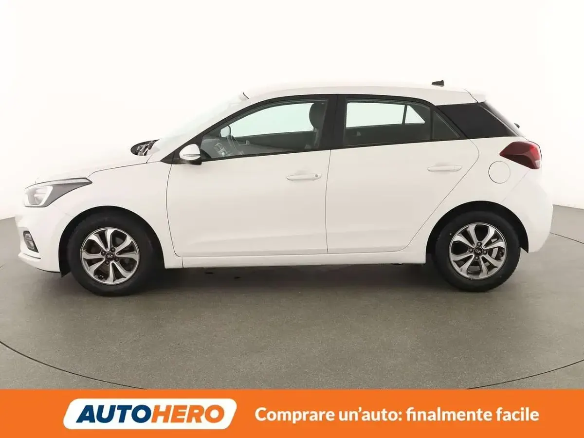Usata Hyundai i20 75 CV (55 kW) 2019 Bianco Utilitaria