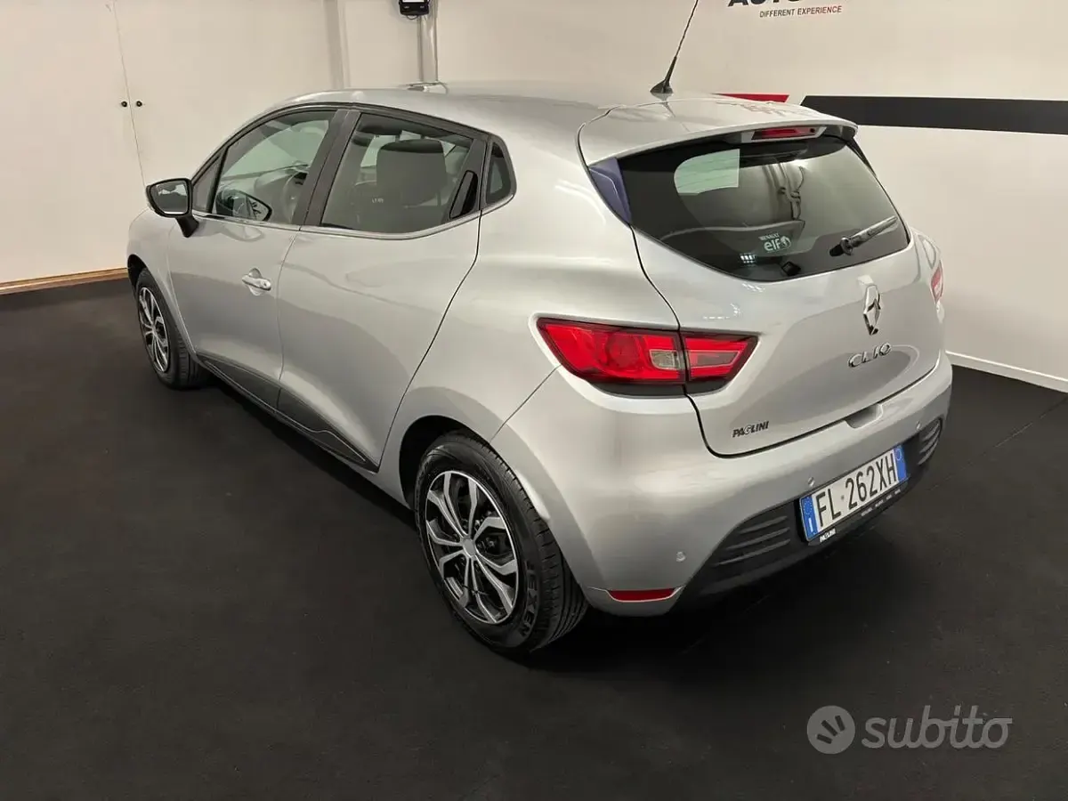 Usata Renault Clio IV Intens 90 CV (66 kW) 2017 Grigio Berlina